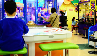 パチンコ店・テーマパーク